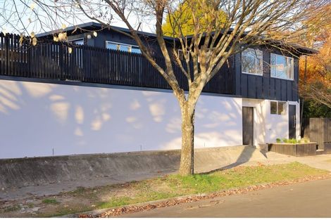 Photo of property in 22 Redwood Grove, Hokowhitu, Palmerston North, 4410