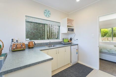 Photo of property in 8 Landel Place, Whitianga, 3510