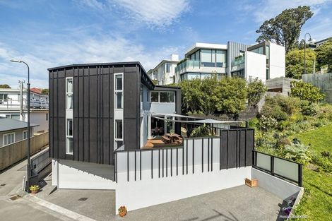 Photo of property in 5c Salmont Place, Kelburn, Wellington, 6012