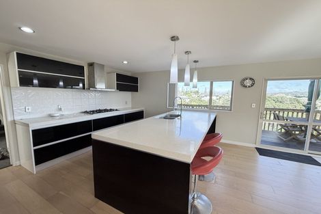 Photo of property in 76 Laurel Oak Drive, Schnapper Rock, Auckland, 0632