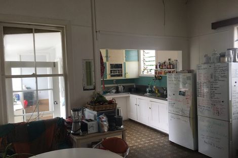 Photo of property in 19 Myrtle Crescent, Mount Cook, Wellington, 6021