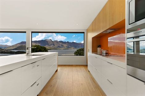 Photo of property in 15 Richards Park Lane, Fernhill, Queenstown, 9300