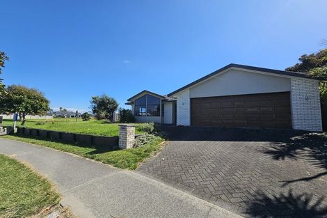 Photo of property in 53 Gravatt Road, Papamoa Beach, Papamoa, 3118