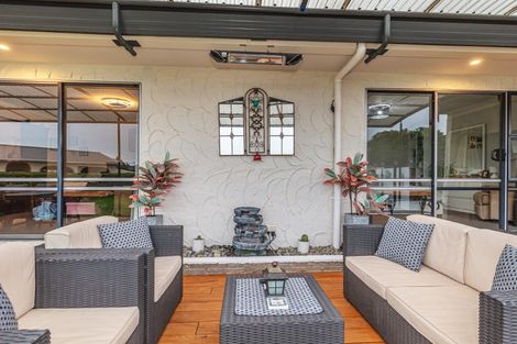 Photo of property in 12 Te Kama Street, Levin, 5510