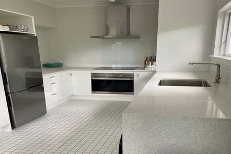 Photo of property in Illawarra Flats, 8/6 Brighton Road, Parnell, Auckland, 1052