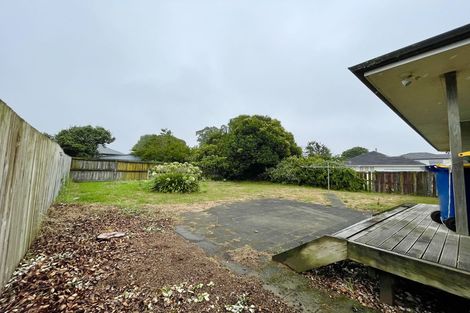 Photo of property in 13 Edwards Avenue, Henderson, Auckland, 0610