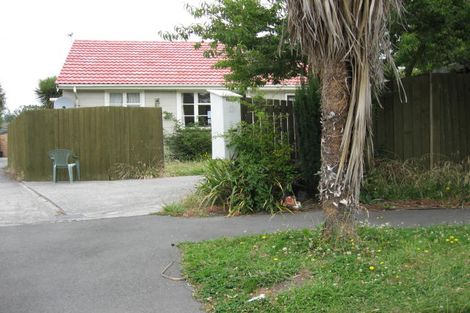 Photo of property in 2/8 Karamu Street, Upper Riccarton, Christchurch, 8041