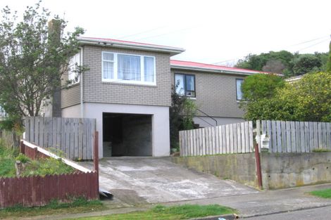 Photo of property in 11 Derby Place, Cannons Creek, Porirua, 5024