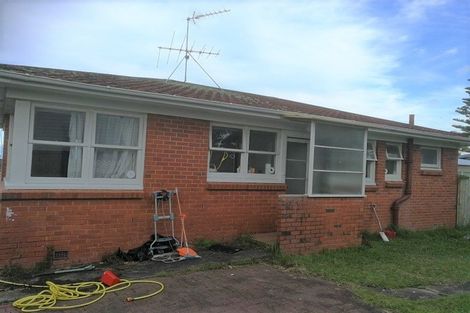 Photo of property in 2/1 Edgeworth Road, Glenfield, Auckland, 0629