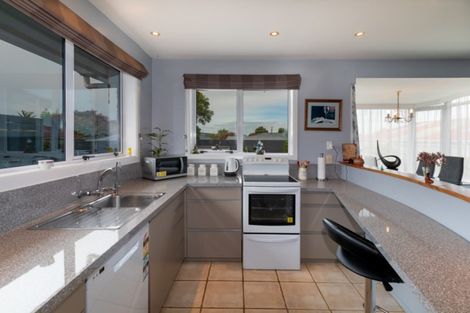 Photo of property in 38 Te Rama Place, Wainoni, Christchurch, 8061