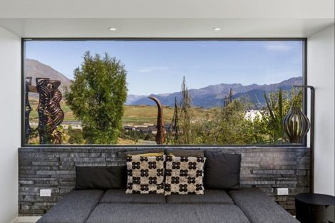 Photo of property in 10 Mckellar Drive, Jacks Point, Queenstown, 9371