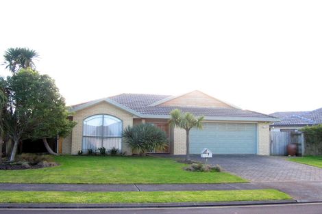 Photo of property in 1/1 Castlemaine Close, Dannemora, Auckland, 2016