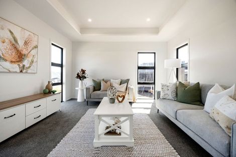 Photo of property in 37 Taahunui Rise, Peacocke, Hamilton, 3206