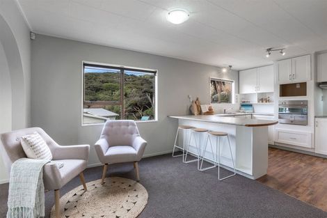 Photo of property in 16 Kinloch Place, Papakowhai, Porirua, 5024