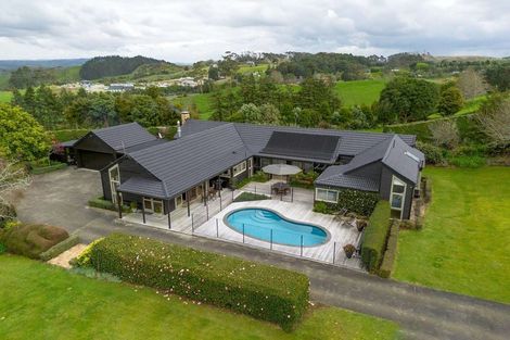 Photo of property in 382 Razorback Road, Pokeno, 2472