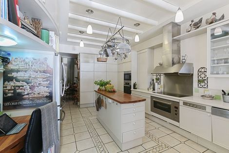 Photo of property in Trieste, 9/346 Oriental Parade, Oriental Bay, Wellington, 6011