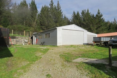 Photo of property in 17 Grey Road, Reefton, 7830