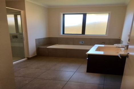 Photo of property in 74 Tramway Road, Ruakura, Hamilton, 3214