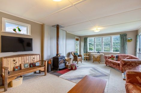 Photo of property in 19 Poriwira Drive, Kuratau, Turangi, 3381