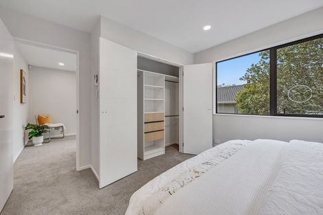 Photo of property in 25c Lavery Place, Sunnynook, Auckland, 0632