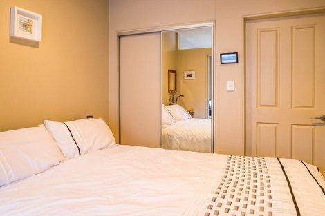 Photo of property in Atrium Towers, 1q/154 The Terrace, Wellington Central, Wellington, 6011