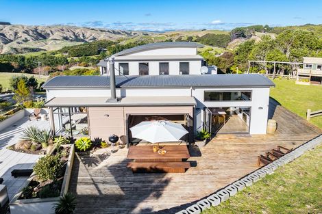 Photo of property in 3 Coroglen Rise, Pukerua Bay, 5026