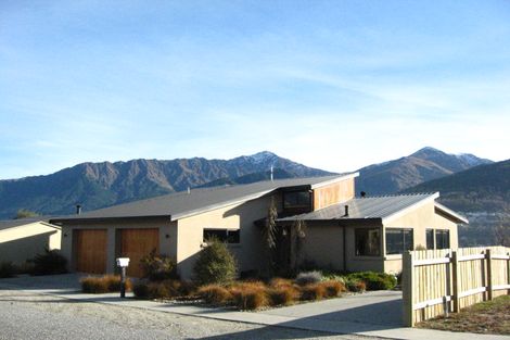 Photo of property in 56 Oregon Drive, Kelvin Heights, Queenstown, 9300