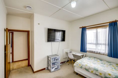 Photo of property in 227 Mayfair Avenue, Mayfair, Hastings, 4122