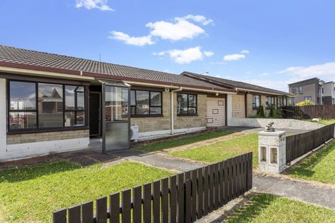 Photo of property in 2/1 Wattle Street, New Lynn, Auckland, 0600