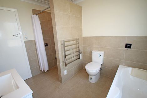 Photo of property in 212 Gordon Road, Mosgiel, 9024