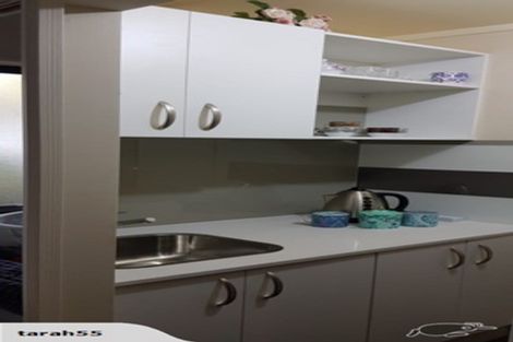 Photo of property in 5 Glendawn Place, Bayview, Auckland, 0629