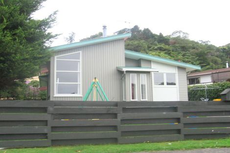 Photo of property in 10 Hibiscus Grove, Maungaraki, Lower Hutt, 5010