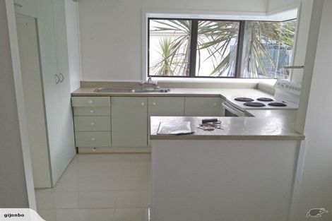 Photo of property in 33 Youngs Road, Papakura, 2110