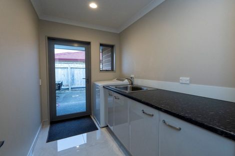 Photo of property in 7 Barry Curtis Place, Levin, 5510