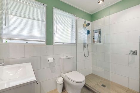 Photo of property in 22 Huia Street, Waiuku, 2123