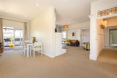 Photo of property in 2/128 Weston Road, St Albans, Christchurch, 8052