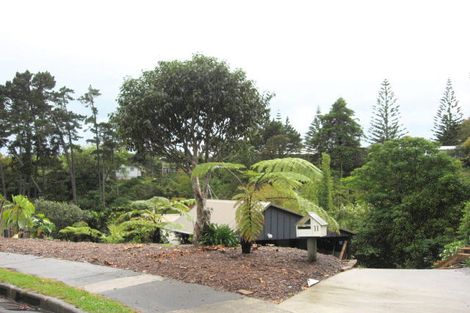 Photo of property in 11 Montressor Place, Howick, Auckland, 2014
