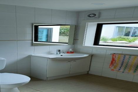 Photo of property in 4 Bewley Avenue, Macandrew Bay, Dunedin, 9014