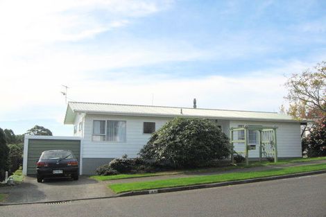 Photo of property in 18 Fairfax Terrace, Frankleigh Park, New Plymouth, 4310