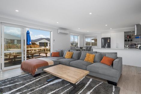 Photo of property in 3 Mere Street, Papamoa Beach, Papamoa, 3118