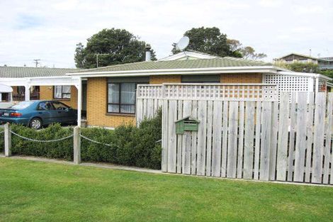 Photo of property in 8a Makora Road, Otaihanga, Paraparaumu, 5036