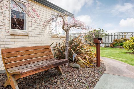 Photo of property in 9 Foxtail Fern, Kelvin Grove, Palmerston North, 4414