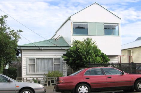 Photo of property in 19 Trent Street, Island Bay, Wellington, 6023