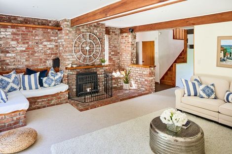 Photo of property in 46 Gordon Road, Plimmerton, Porirua, 5026