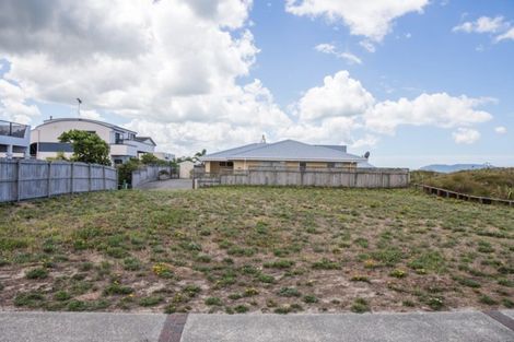 Photo of property in 111 Bream Bay Drive, Ruakaka, 0116