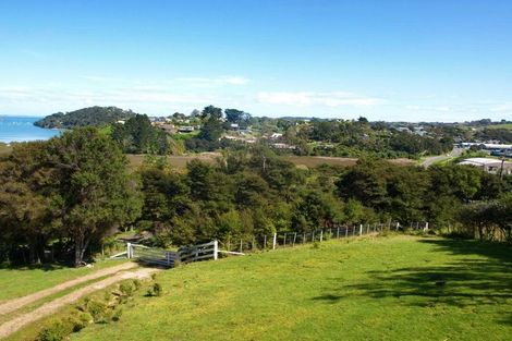 Photo of property in 1a Erua Road, Ostend, Waiheke Island, 1081