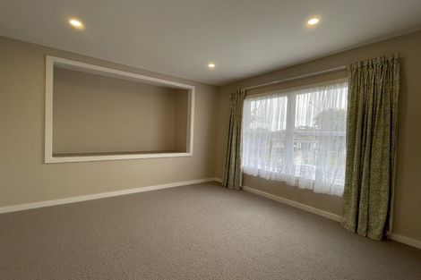 Photo of property in 1/35 Evelyn Place, Hillcrest, Auckland, 0627