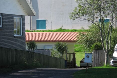 Photo of property in 27 Meadowvale Rise, Titirangi, Auckland, 0604