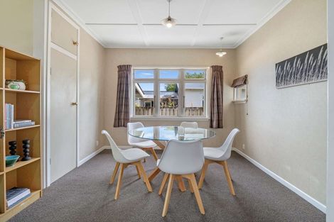 Photo of property in 17 Godwin Crescent, College Estate, Whanganui, 4500