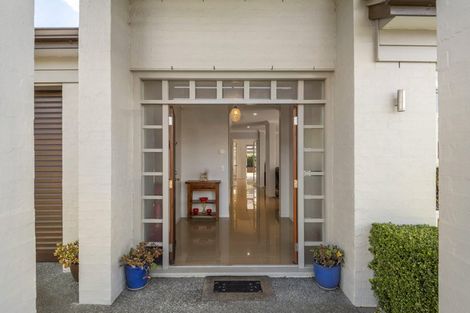 Photo of property in 4 Laurel Oak Drive, Schnapper Rock, Auckland, 0632